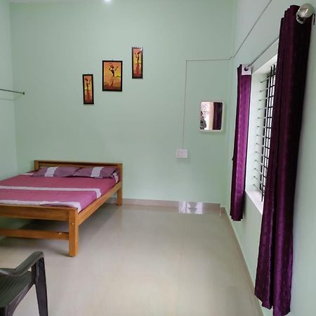 Kukke Guest Room Subrahmanya Eksteriør bilde